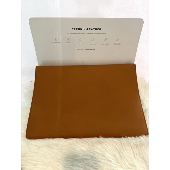 New Von Holzhausen MacBook Portfolio 16" vegan Leather Cover Caramel Brown Apple - Picture 8 of 11